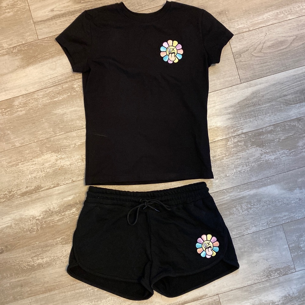 NWT Embroidered T-shirt and Shorts Set